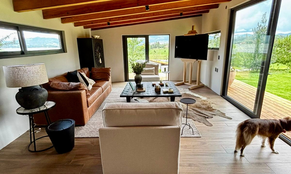 25f875c0-d87a-4693-a433-69f0787ae306