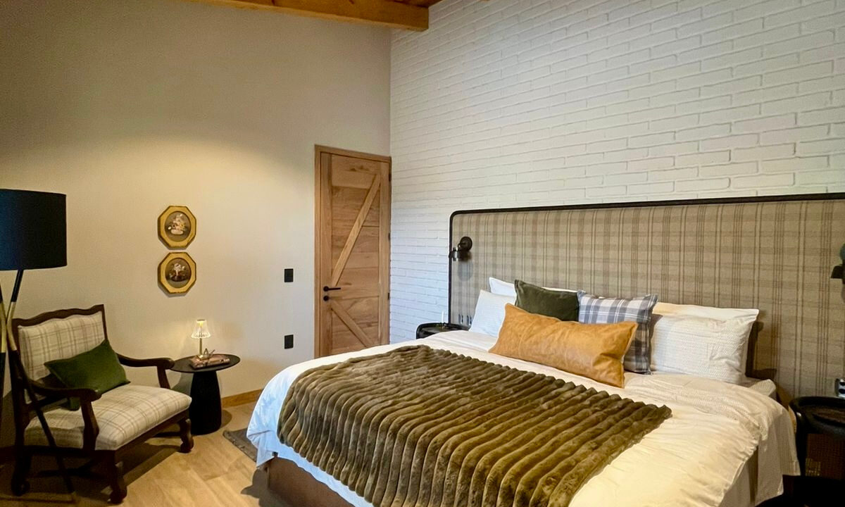 ada5c6de-579d-414a-9509-01172881c0fe