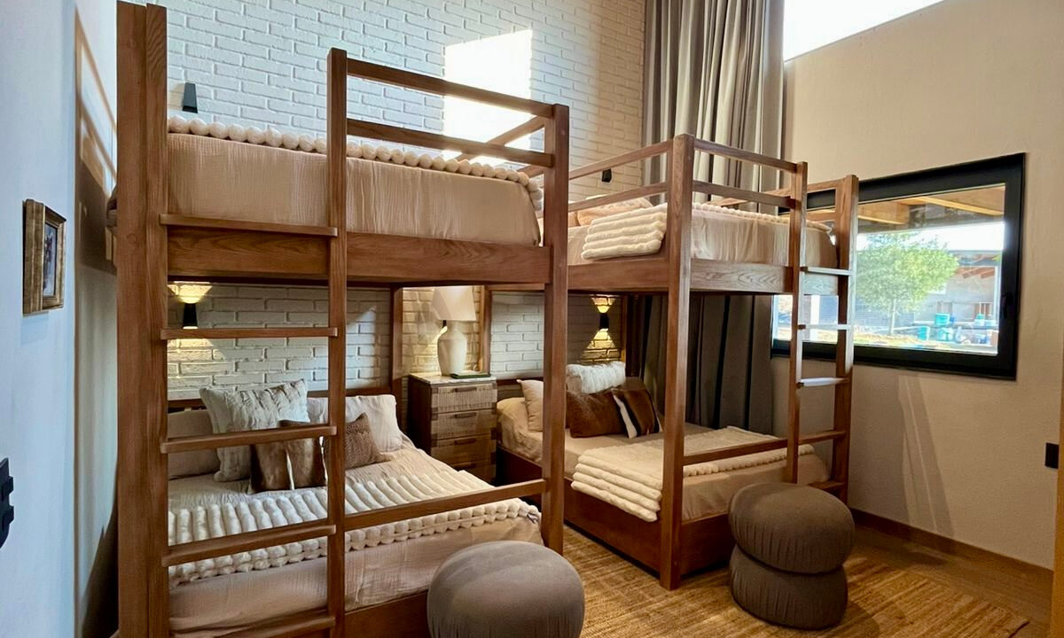 b3b56fa7-ba07-4ff0-b6d8-11aae2ebb4cd