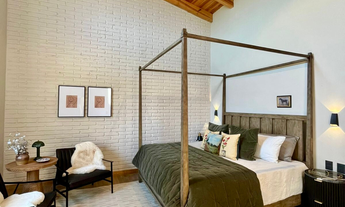 ca3204c7-5795-4d17-adb8-a39caf2186d8